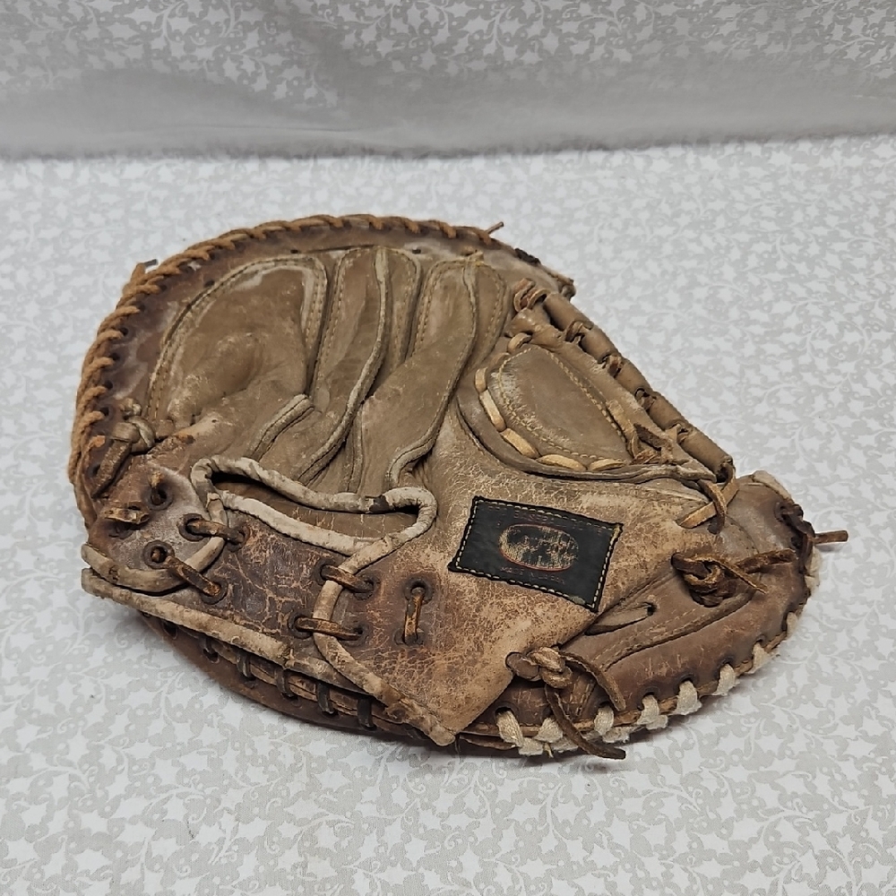 1950's Newport 3007 Custom Built Professional Model Catchers Mitt